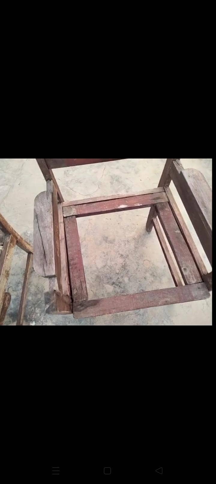 3 Chairs 4