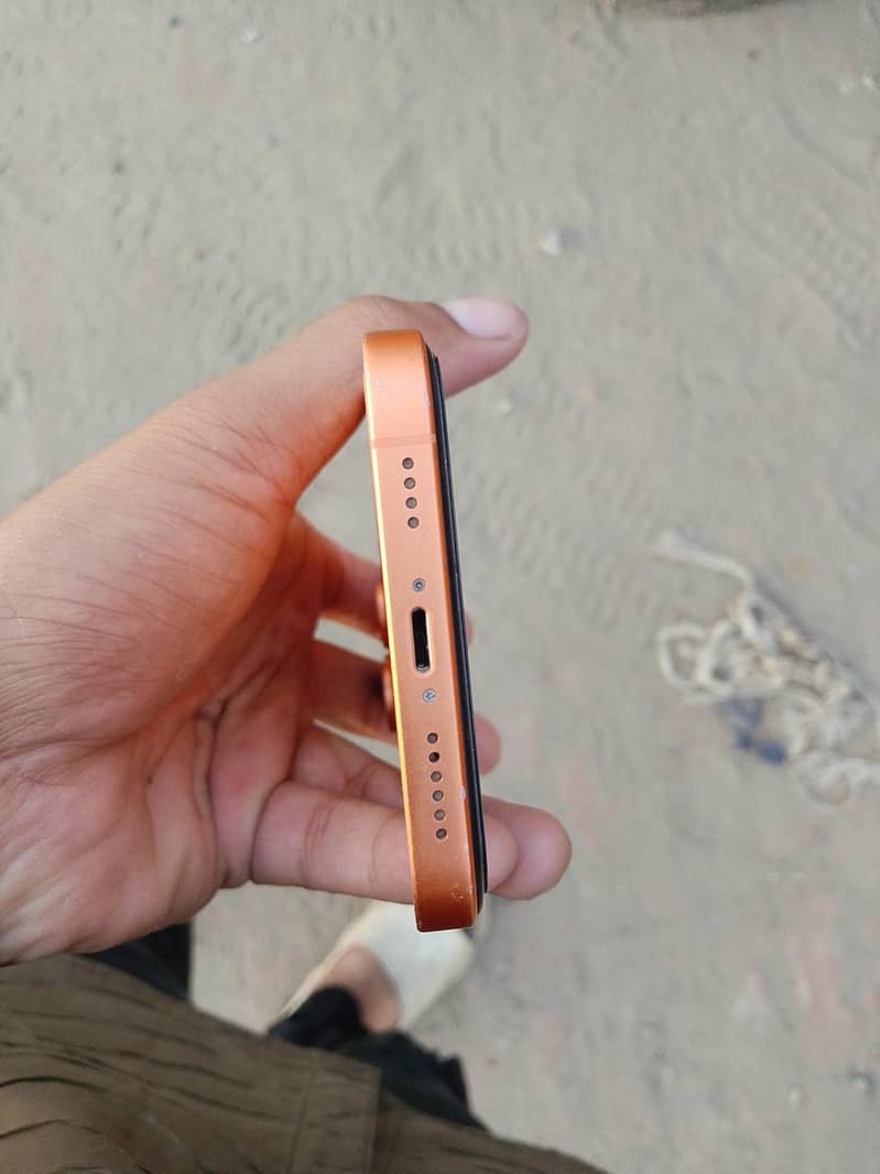 Apple iPhone XR 5