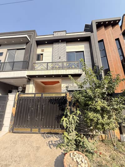 3 marla brand new house main boulevard for sale