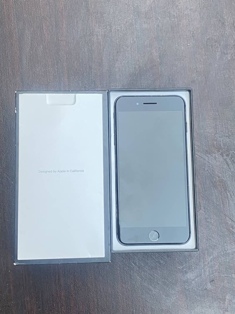 Apple iPhone 7 Plus 0