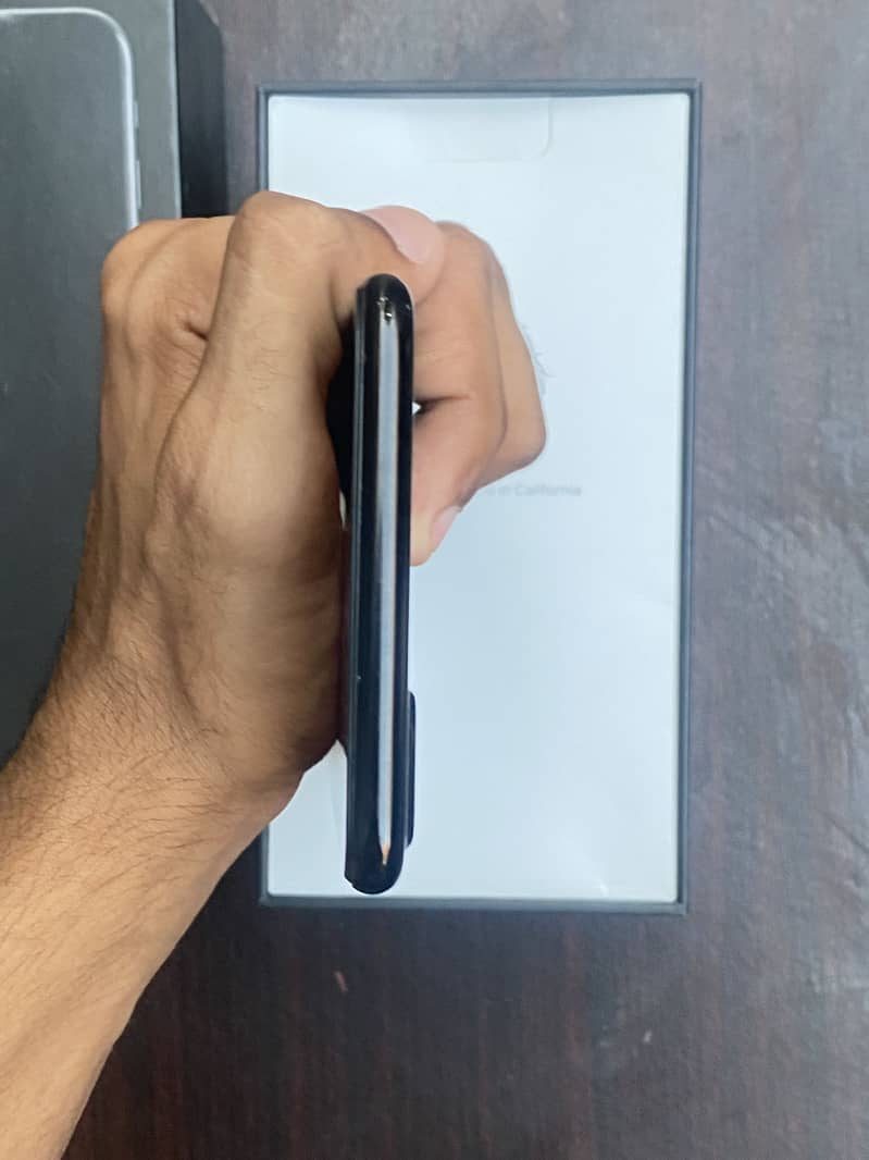 Apple iPhone 7 Plus 3