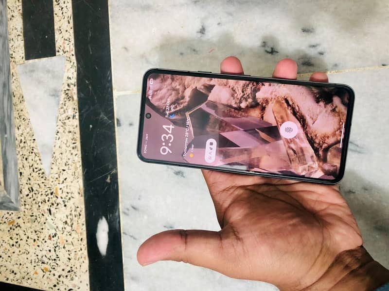 Google Pixel 8 3