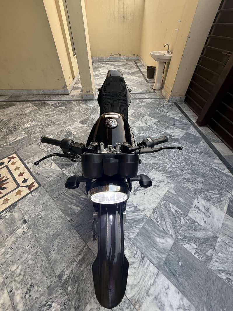YBR 125 G 8