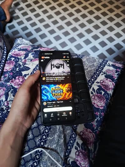 Tecno CAMON 16 SE with box