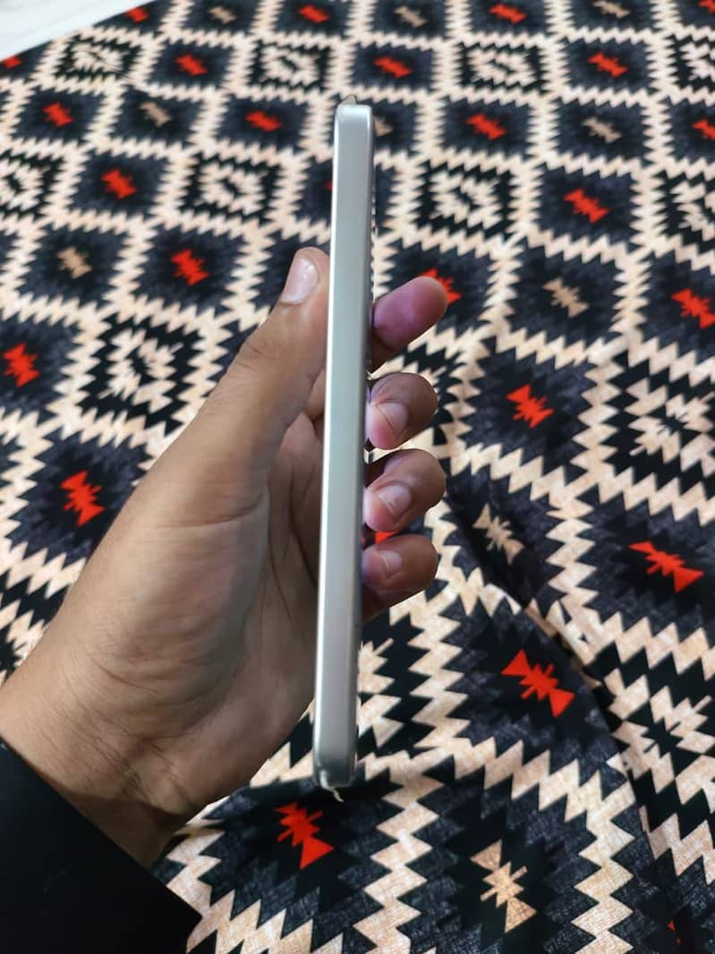 OPPO A6s Pro 2