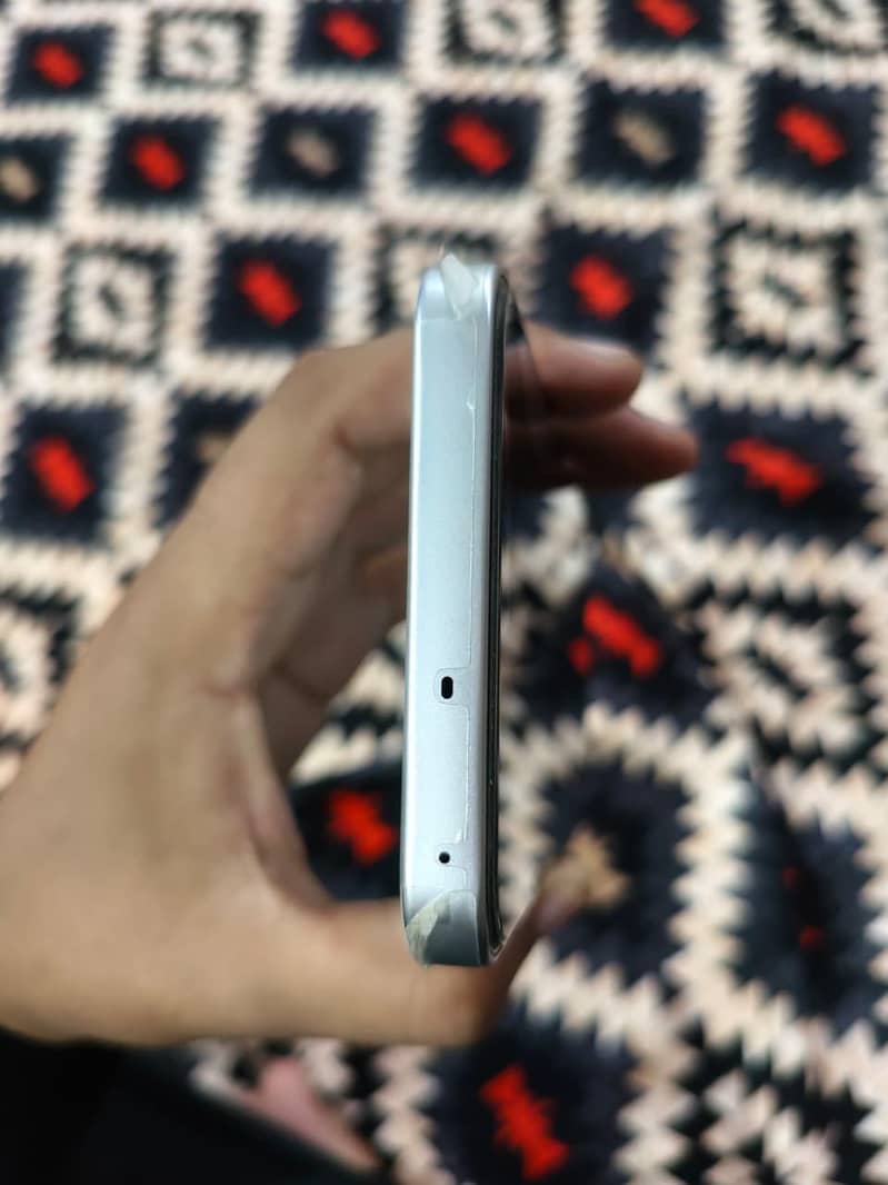 OPPO A6s Pro 4