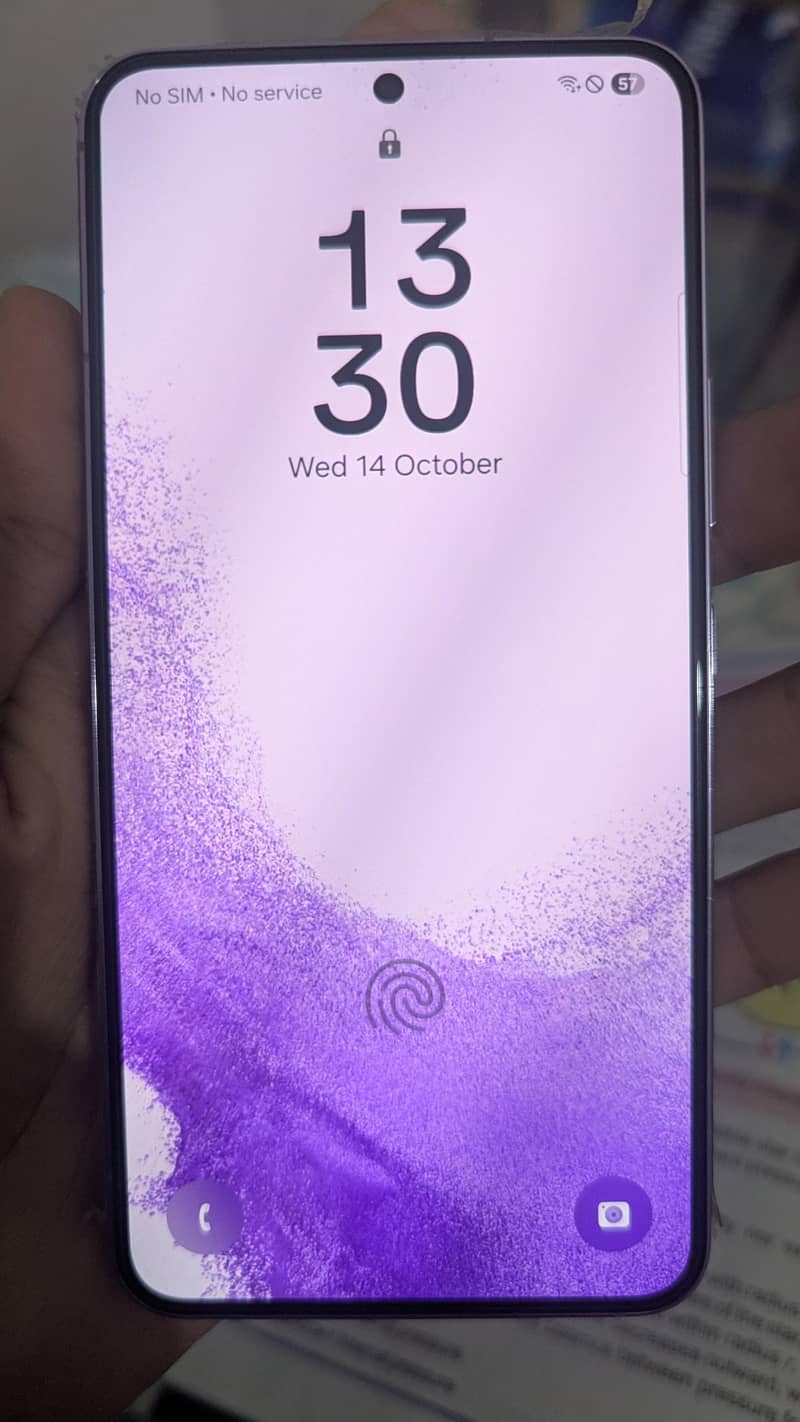 Samsung Mobile S22 1