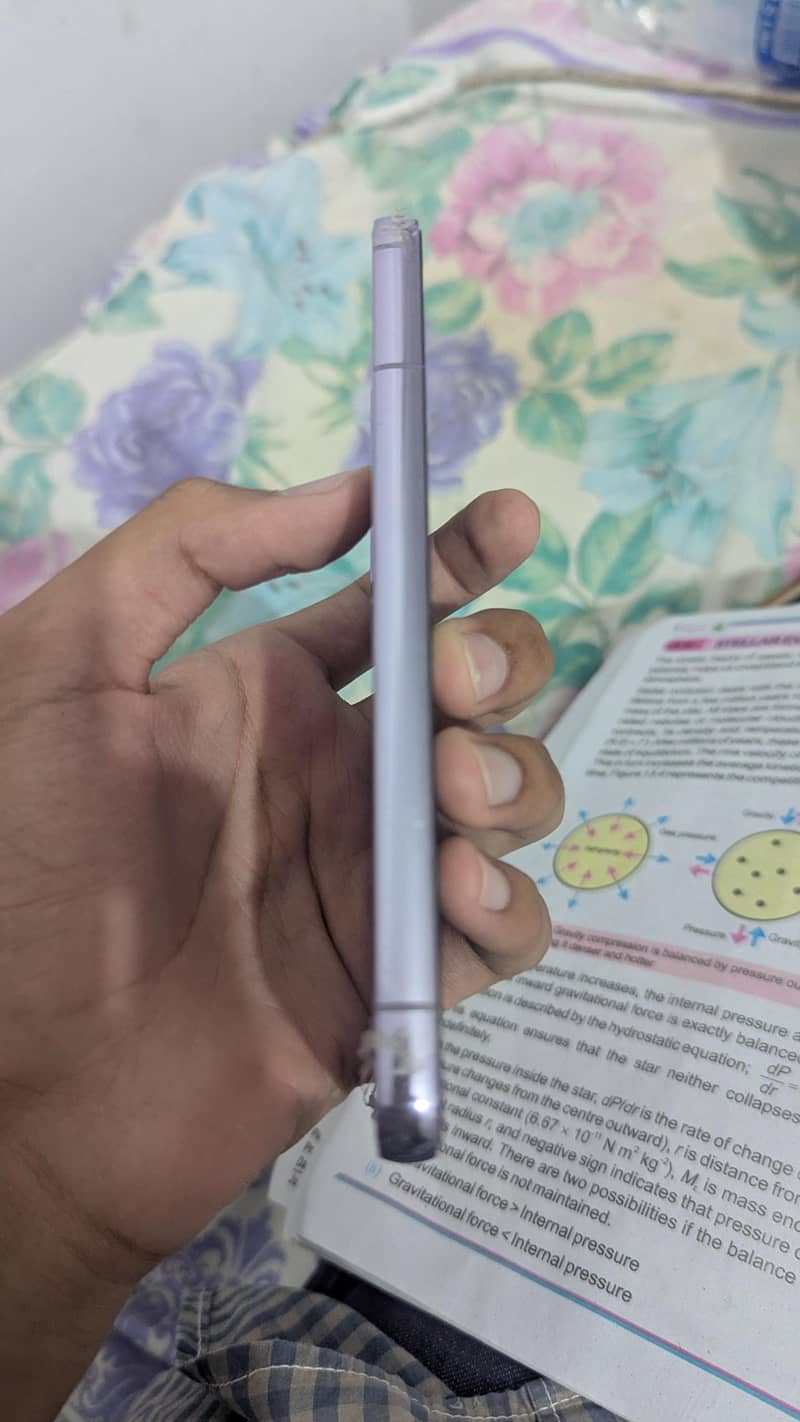 Samsung Mobile S22 4