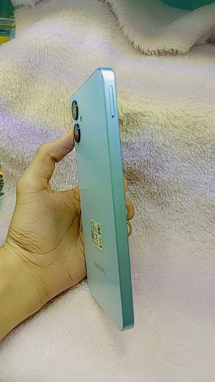Samsung Mobile A06 2