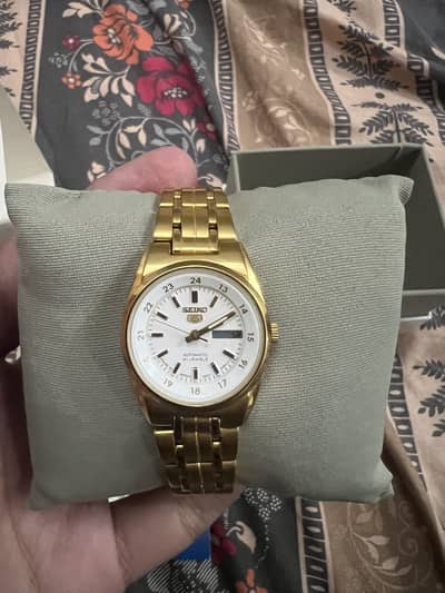 SELLING NEW/UNUSED SEIKO 5 AUTOMATIC WOMEN WATCH