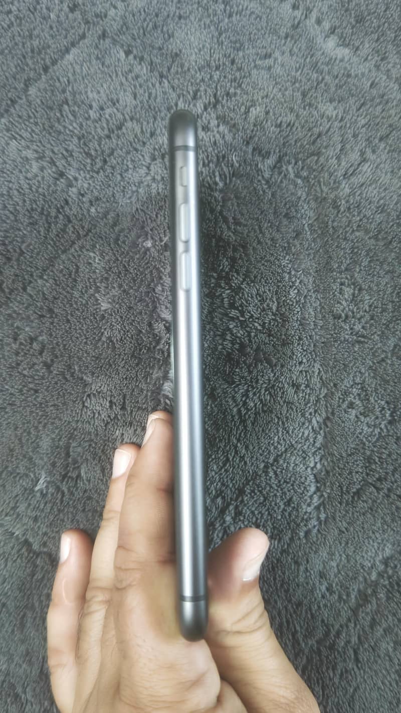 Apple iPhone 11 2