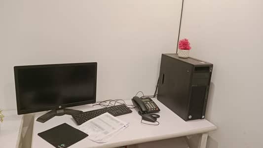 HP-16GB RAM and the R5 430 GPU (CPU+HP 17 Inch LED)