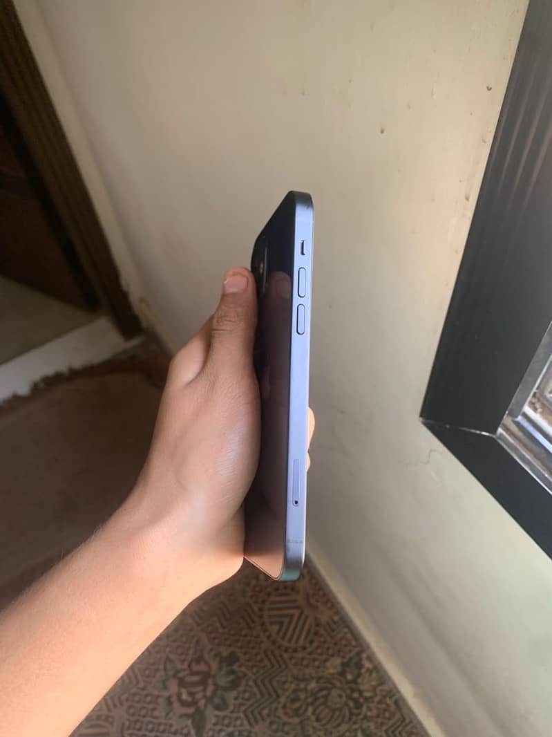 Apple iPhone 12 5