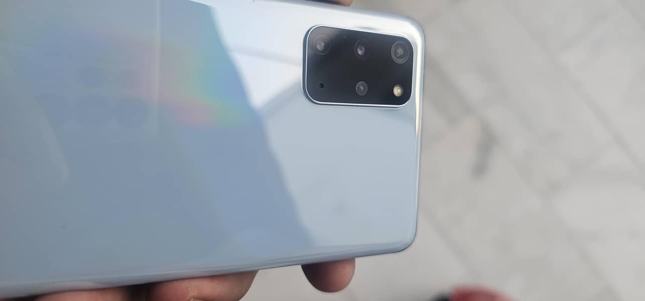Samsung s20 plus 7