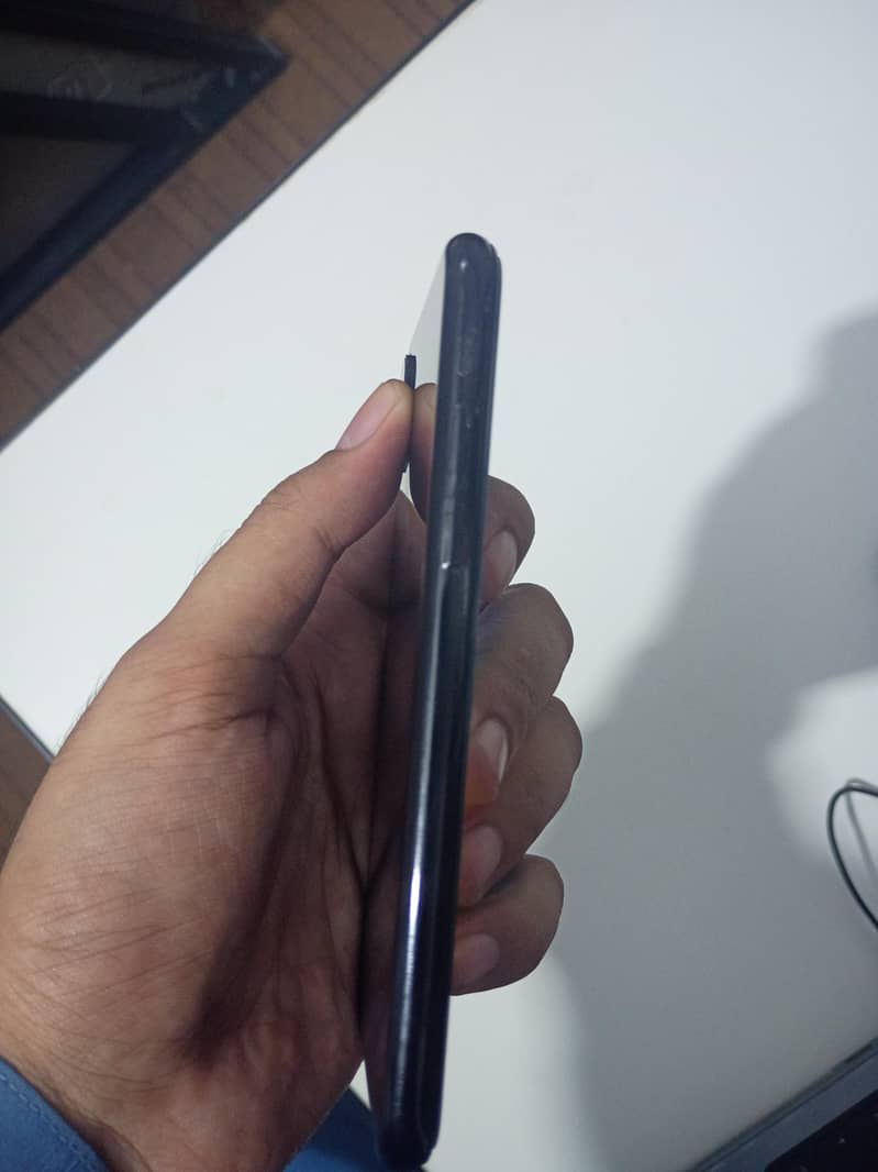 Apple iPhone X 5