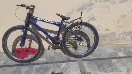 speed bicycle for sale - Handle Need tightening - good condition