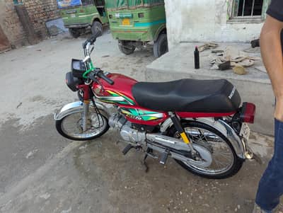 HONDA CD 70 22 MODEL