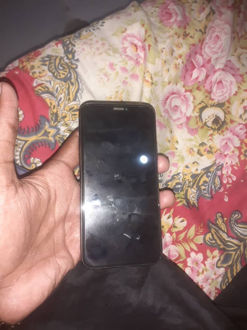 Apple iPhone 11 Pro 6