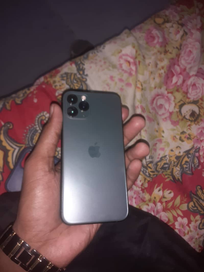 Apple iPhone 11 Pro 7