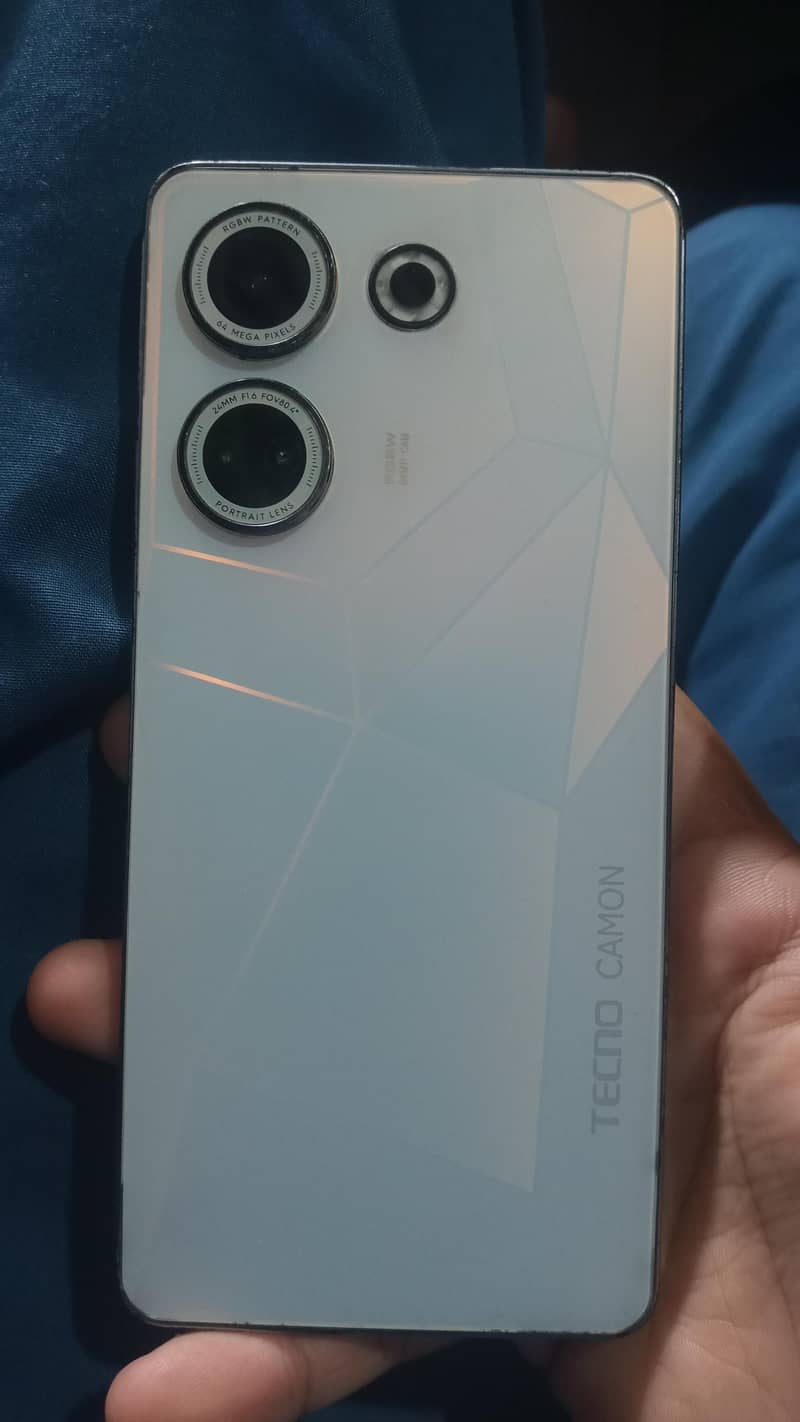 Tecno CAMON 20 3