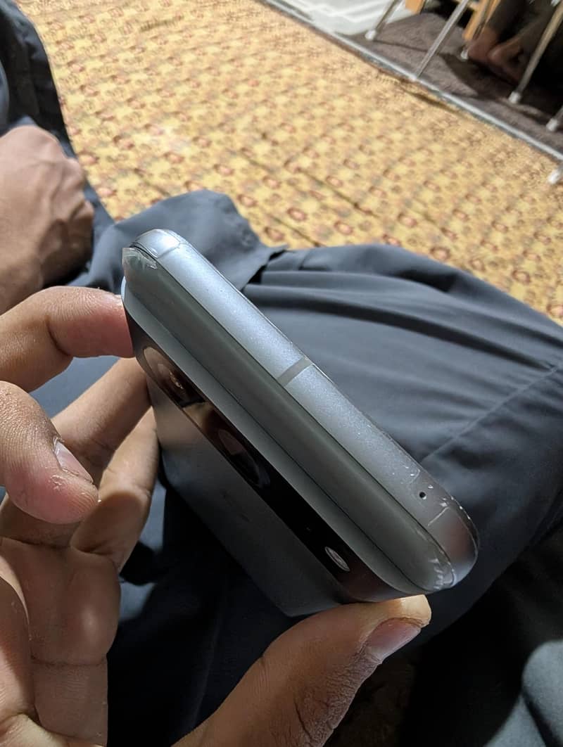 Google Pixel 8 9