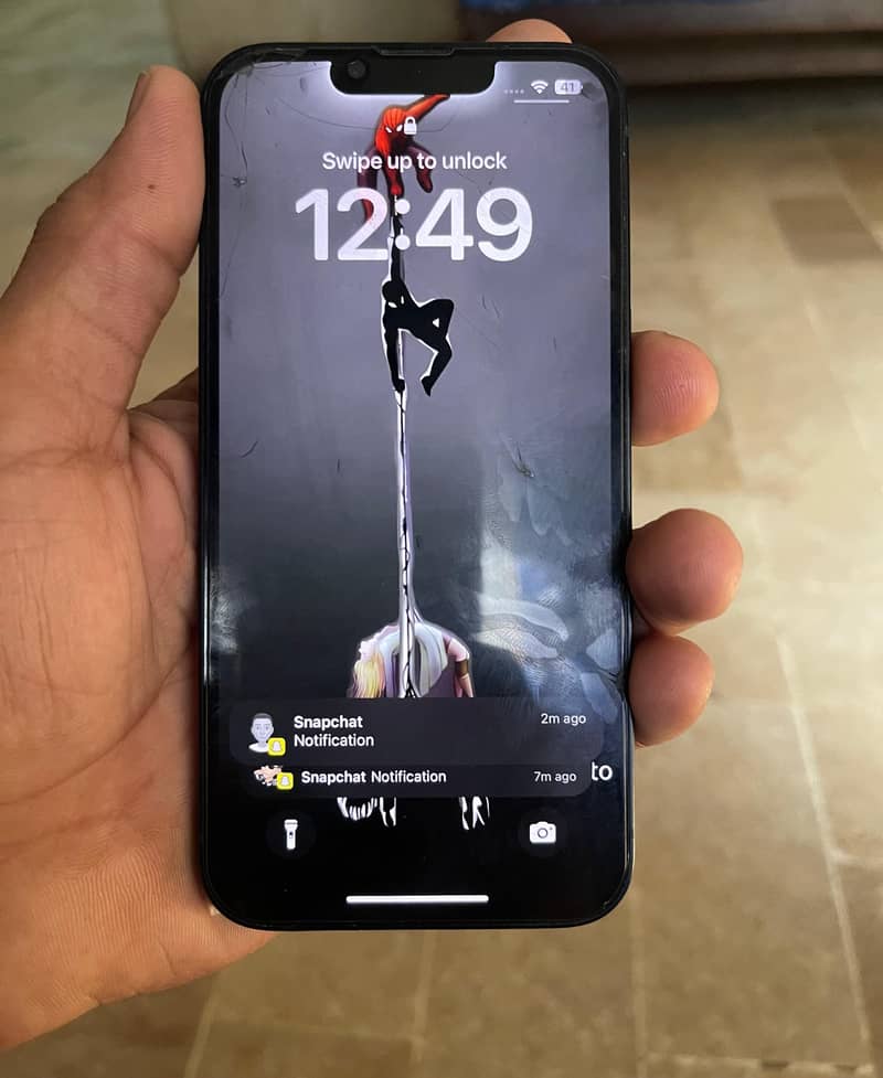 Apple iPhone 13 2