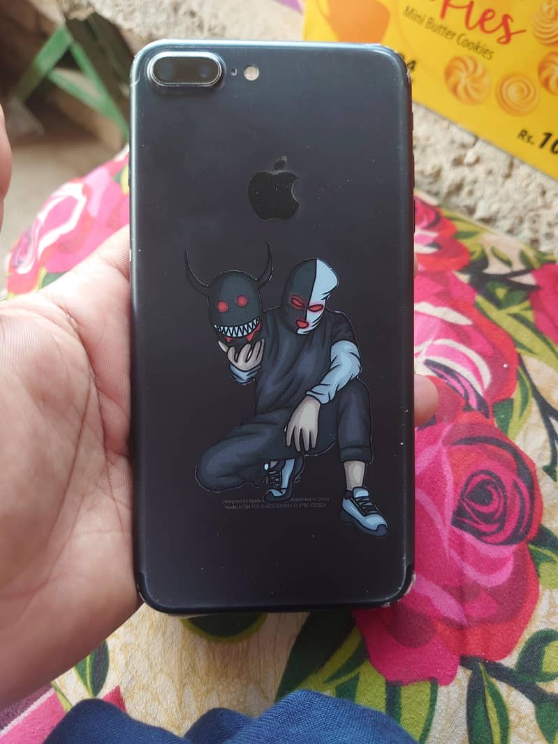Apple iPhone 7 Plus 0