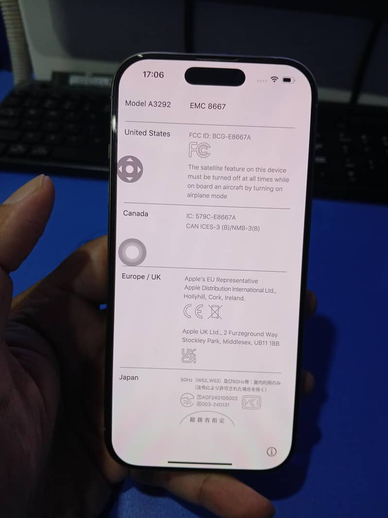 Apple iPhone 16 Pro 0