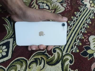 Apple iPhone SE
