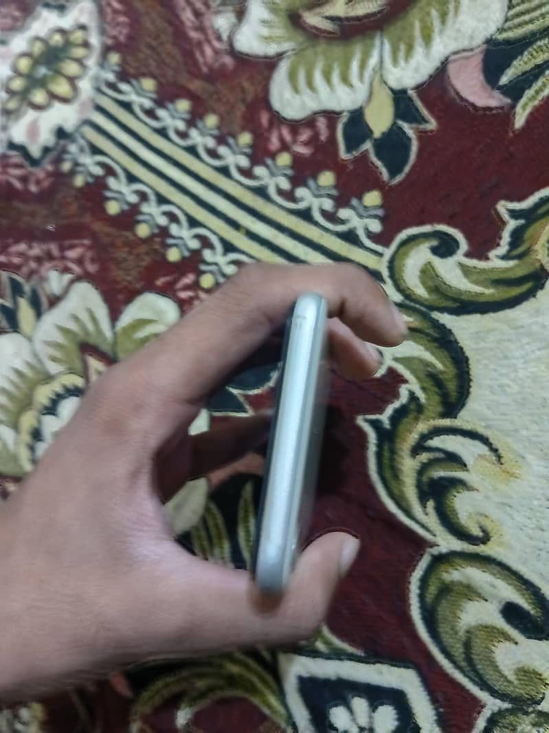 Apple iPhone SE 2