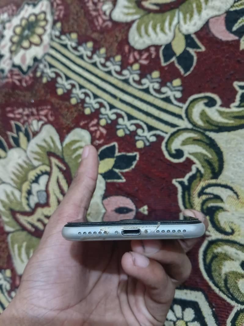 Apple iPhone SE 3