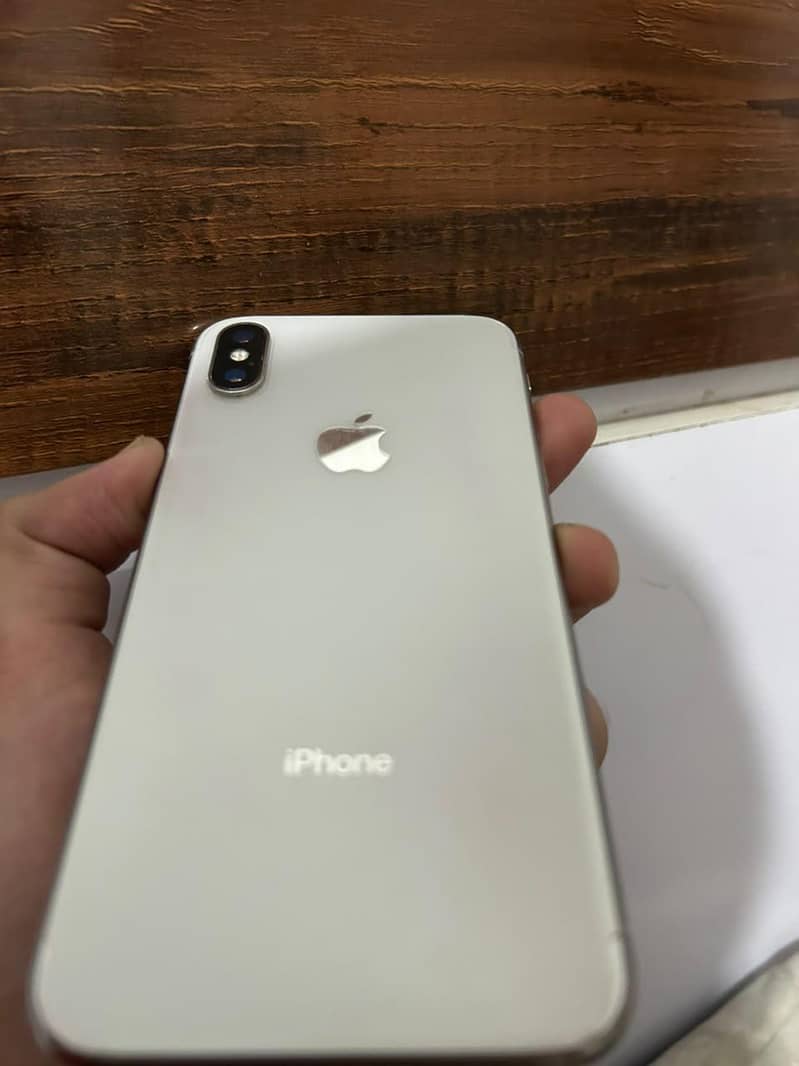 Apple iPhone X 5