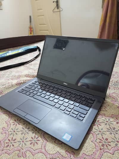 Dell Latitude 7400
