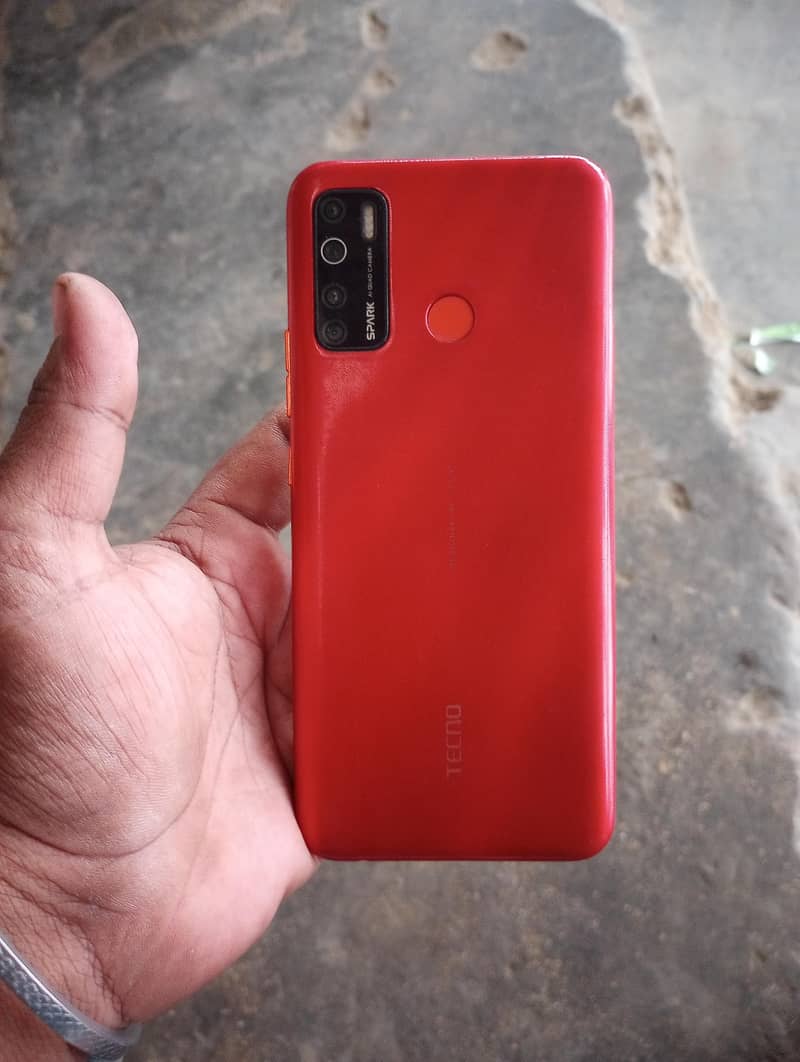 Tecno Spark 5 Pro 0