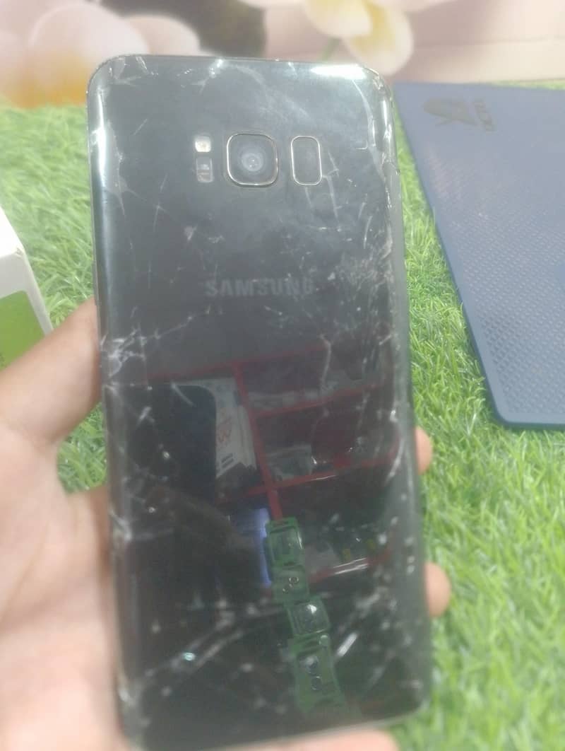 Samsung Mobile S8 Plus 0