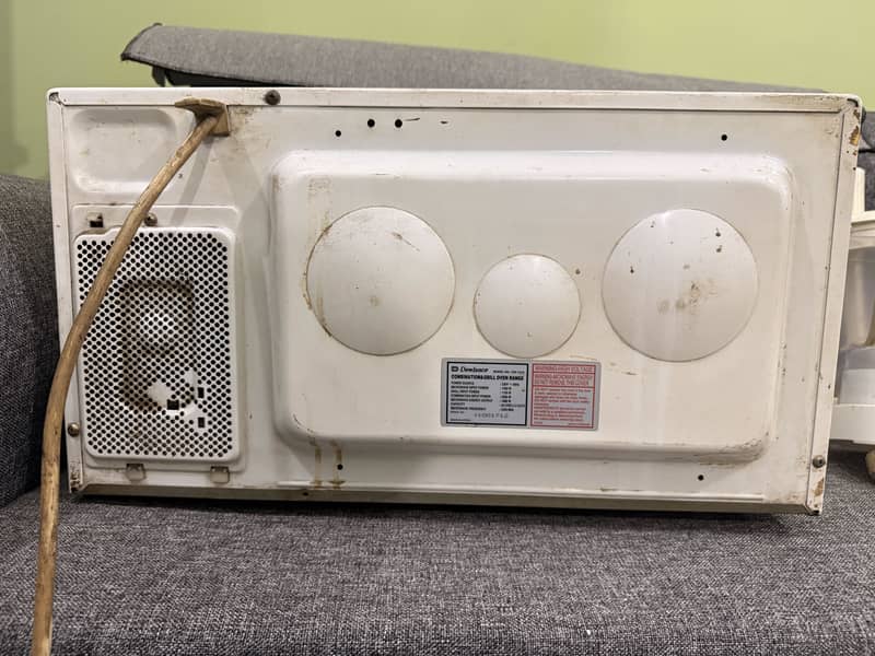 Dawlance microwave 6