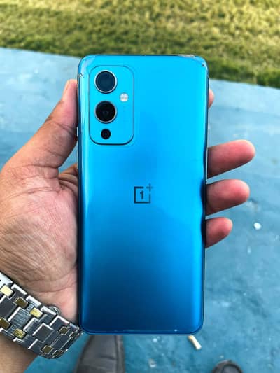 One Plus 9 5g