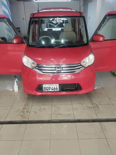 Nissan Roox 2014