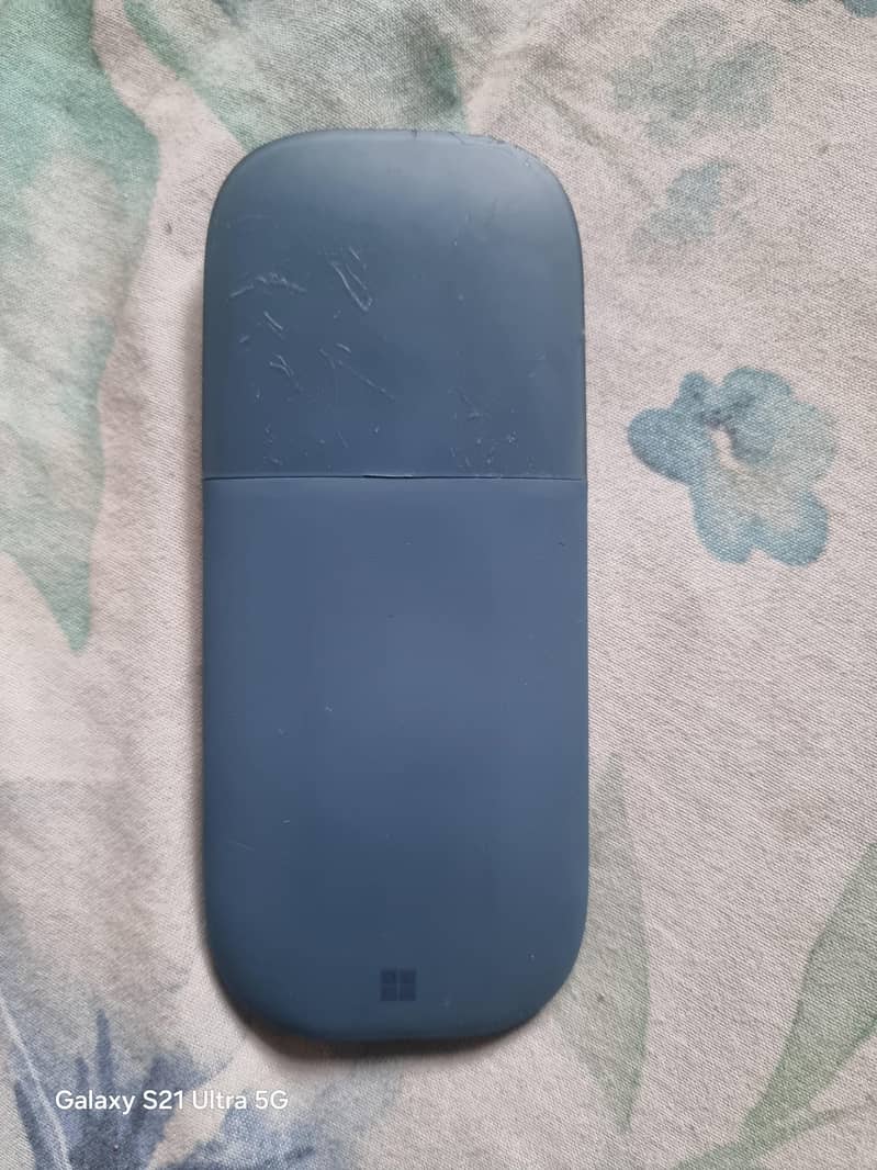 Microsoft  Surface ARC mouse  1791 0