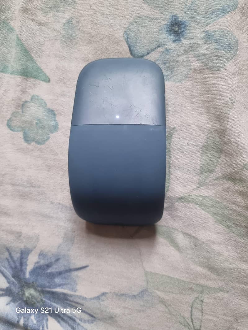 Microsoft  Surface ARC mouse  1791 3
