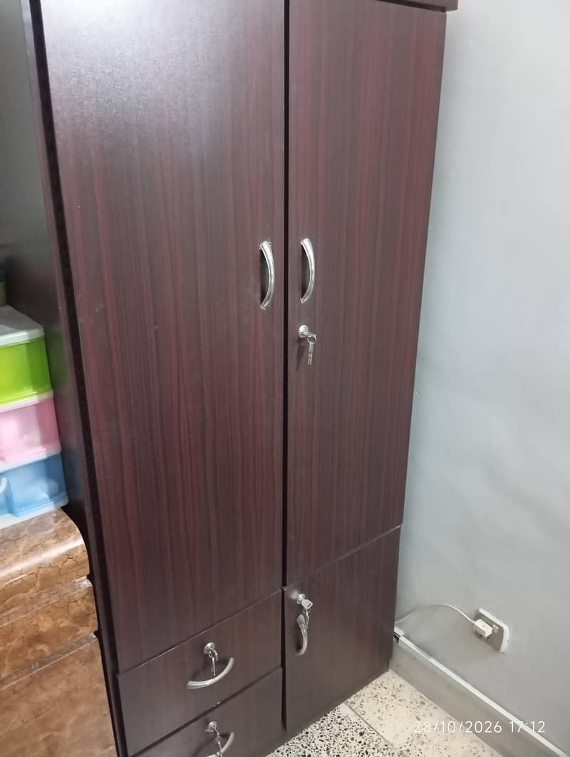 Cupboard 0