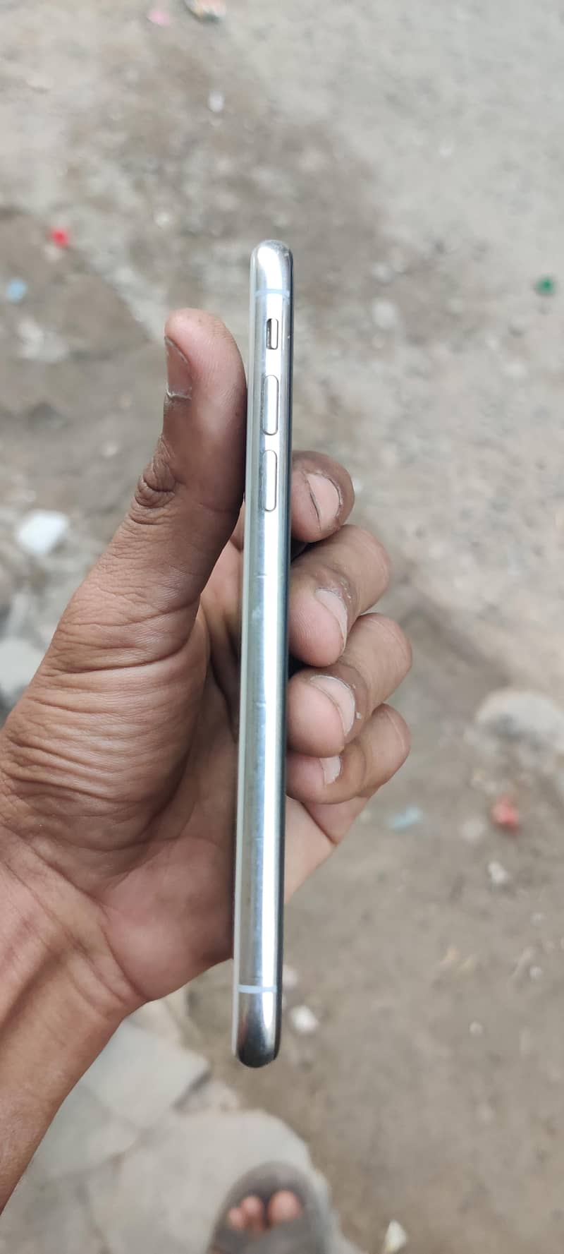 Apple iPhone X 4