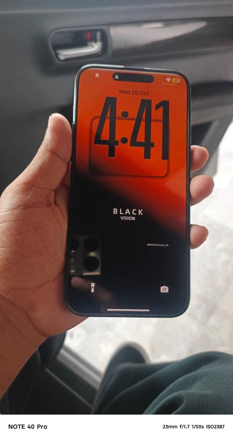 Iphone 15 pro max  LLA model 0