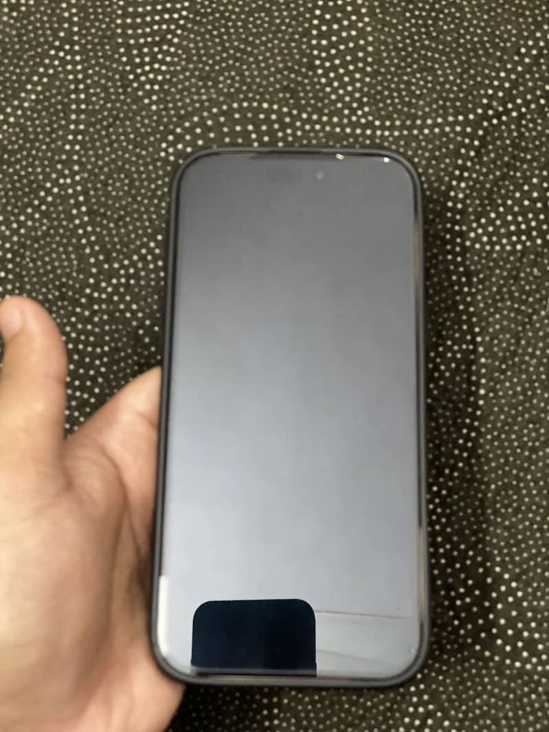 Apple iPhone 16 Pro Max - Desert Titanium 4