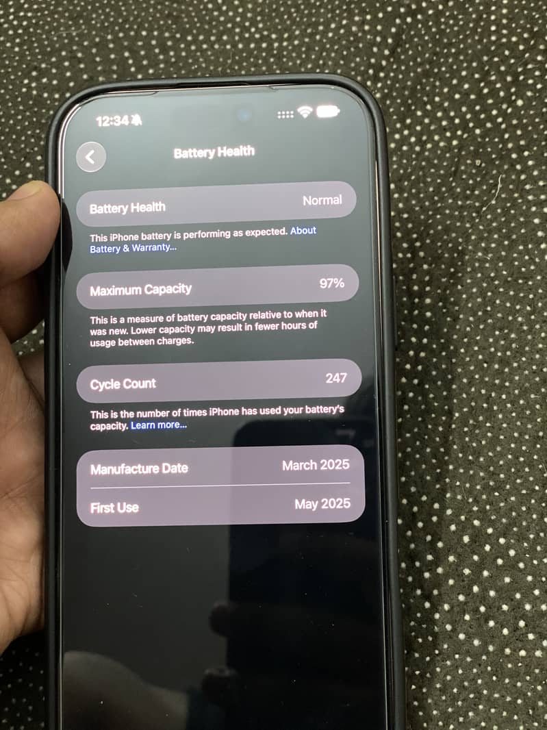 Apple iPhone 16 Pro Max - Desert Titanium 5