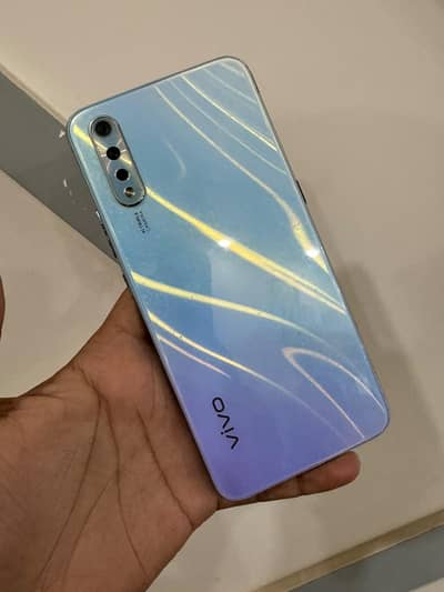 Vivo S1