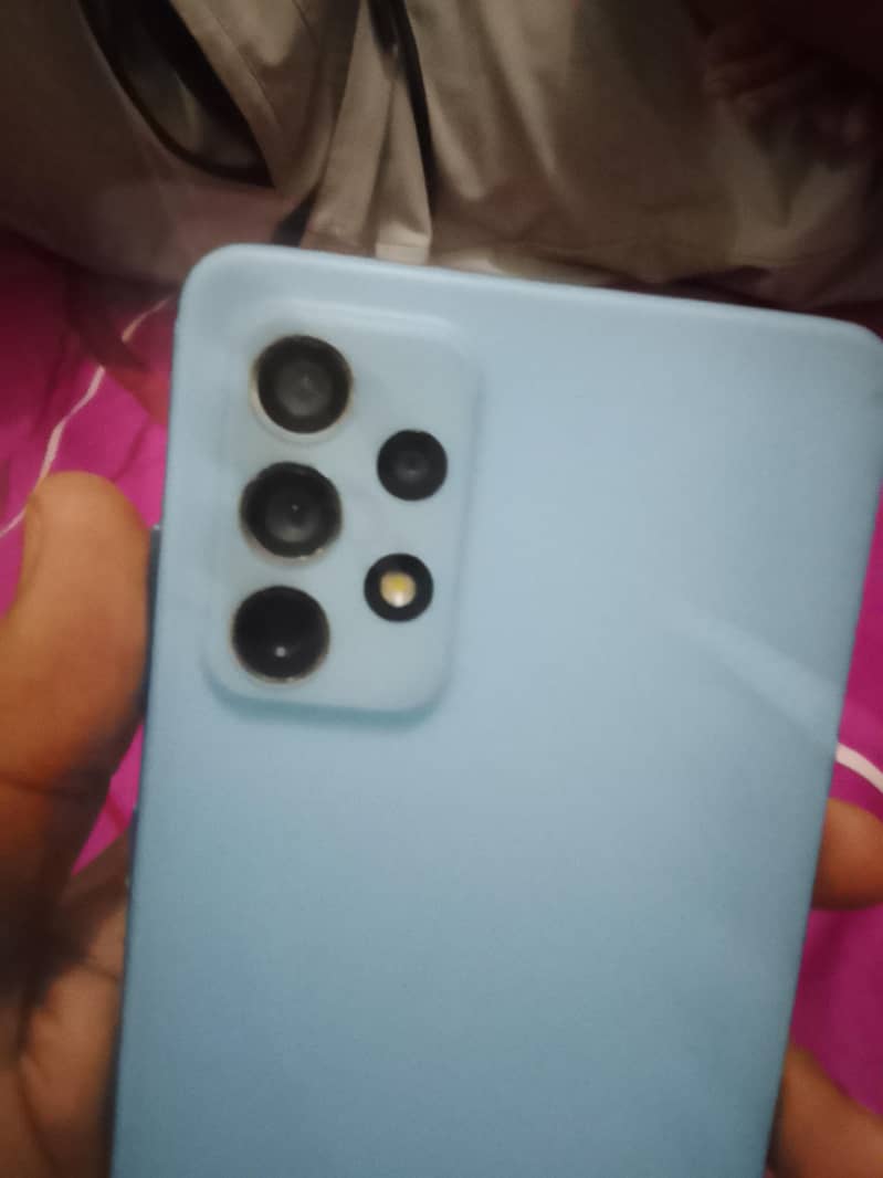 Samsung Mobile A72 2