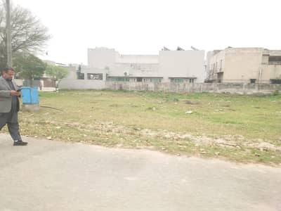 Corner 10 Marla Direct Plot For Sale Block C Ex Park View DHA Phase 8 At Investor Rate
