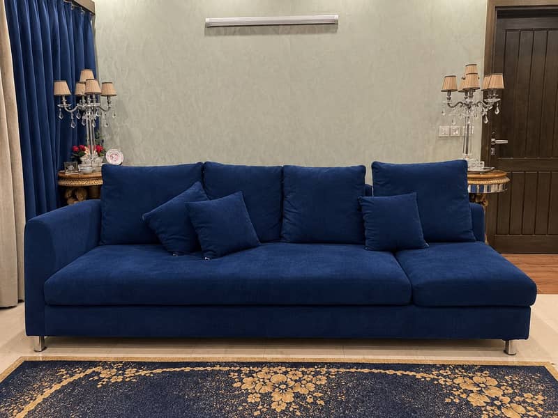 Sofa Set with Curtains 1