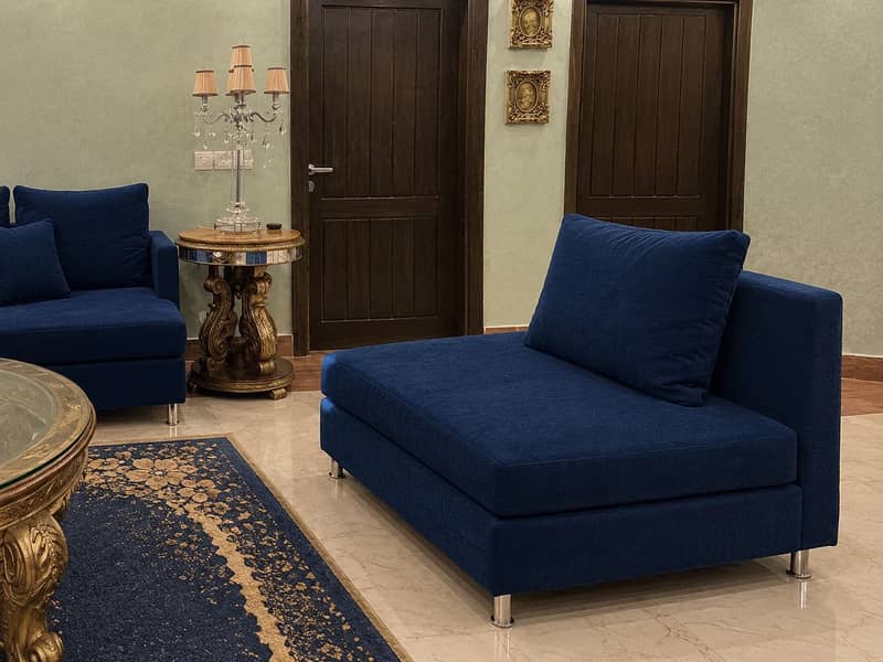 Sofa Set with Curtains 5